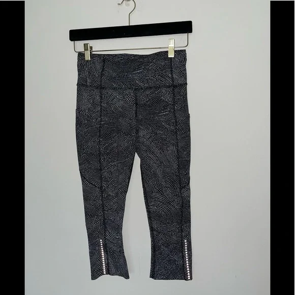 Lululemon Fast & Free Crop II *Nulux 19" Navy 6 - Picture 9 of 11